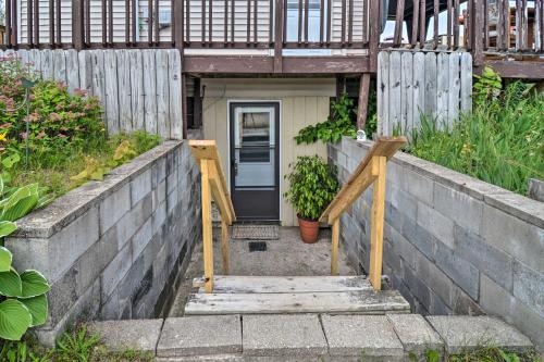Pet-Friendly Apt with Snowmobiling On-Site! – Photos 3