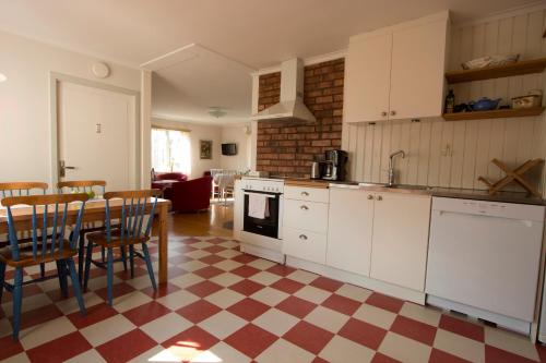 Kuchyň nebo kuchyňský kout v ubytování Hermanslycke Bed & Breakfast