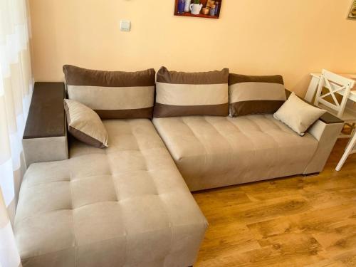 Zona de estar de Елегантна стая за гости Стефи в центъра на Казанлък, Партер