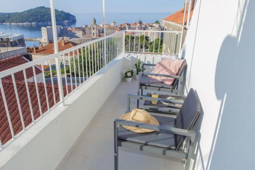 Duplex Apartment Marija near the Old Town