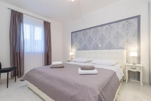 Three waves Apartment NEW