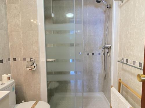 Koupelna v ubytování Bahia 46 Apartments Casasol