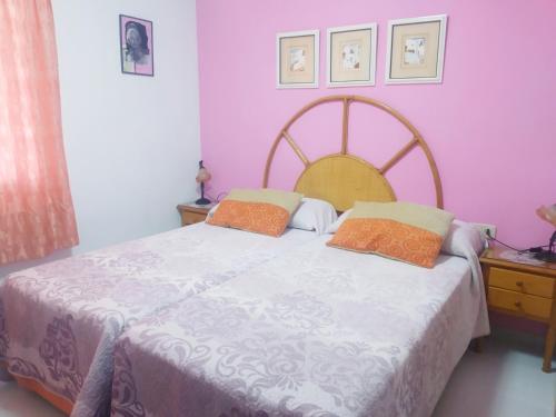 Llit o llits en una habitació de Apartamentos Esmeralda 2