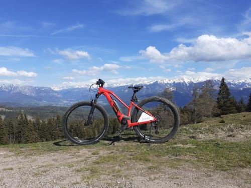 a bike parked on top of a mountain at Hotel Trudnerhof im Naturpark Trudnerhorn in Trodena