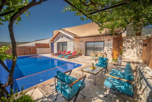 Zorlu - 2 Bedroom with jacuzzi in Kalkan