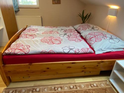 Кровать или кровати в номере Fured Apartments