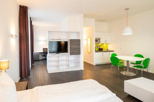 Μια τηλεόραση ή/και κέντρο ψυχαγωγίας στο Boardinghaus Weinberg Campus