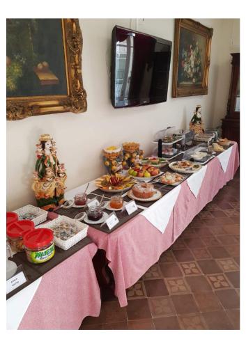 Comida en la casa de huéspedes o alrededores