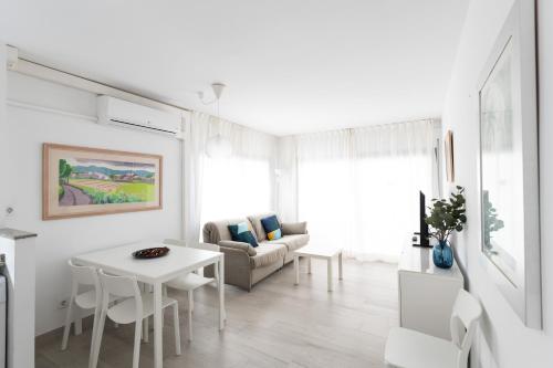 Afbeelding uit fotogalerij van Apartamentos Marblau in Tamariu