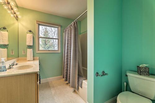 Gallery image of Bright, Beautiful Manistee Condo Near Beach and Pool in Manistee