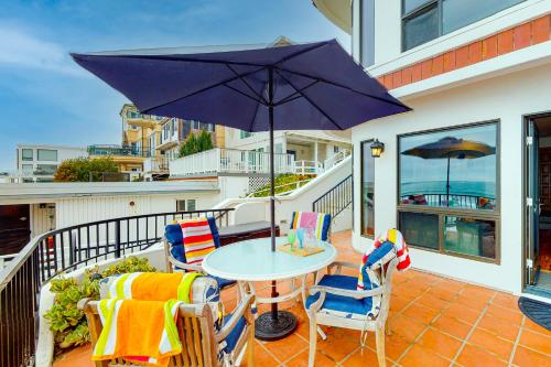 2751 Ocean Street – Photos 2