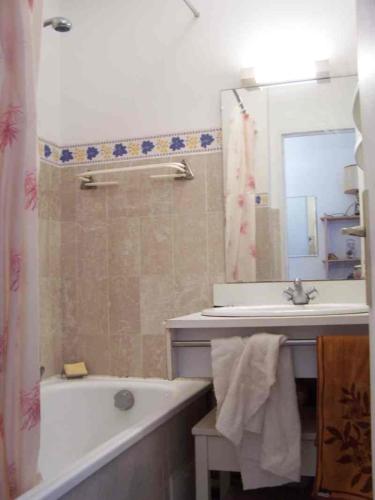 Comfortable Flat With Balcony Cannes City Centre