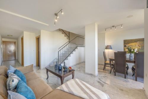 Apartment Torrequebrada Luxury Penthouse, Benalmádena, Spain ...
