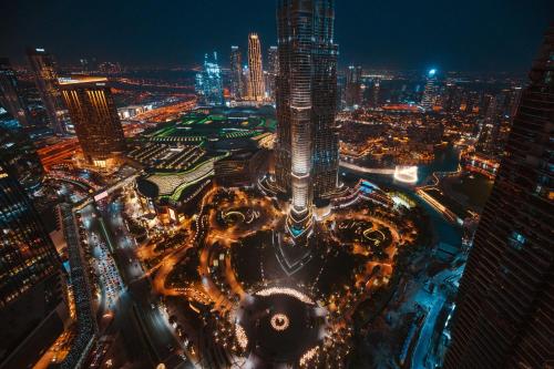 Vedere de sus a Elite Royal Apartment - Full Burj Khalifa & Fountain View - A/Ced direct connection to Dubai Mall - Monarch