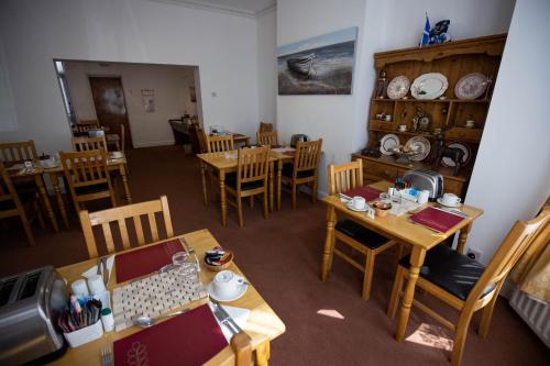 Restoran atau tempat lain untuk makan di Claremont Guesthouse