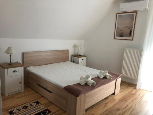 Φωτογραφία από το άλμπουμ του Virág Apartman σε Vonyarcvashegy