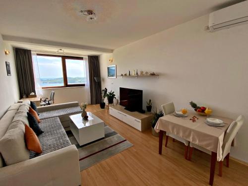 Gallery image of Sea View Suite in Orasac