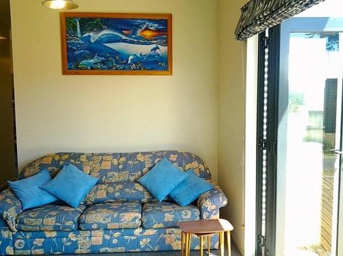Χώρος καθιστικού στο Puka Bach - Matarangi Holiday Home