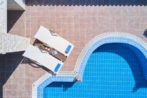 an overhead view of a swimming pool at Lila's Luxury Villa in Akrotiri