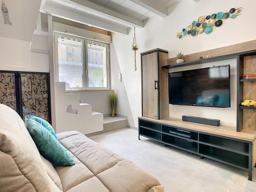 Nestor&Jeeves - SECRET BEACH DUPLEX - Very close sea - Atypical