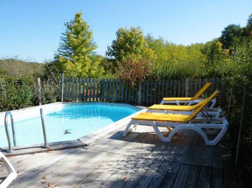 Gambar di galeri bagi Charmante maison avec piscine partagée à Le Buisson-de-Cadouin di Le Buisson de Cadouin