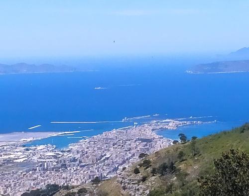 an aerial view of a city and the ocean at B&B Mariupol in Trapani
