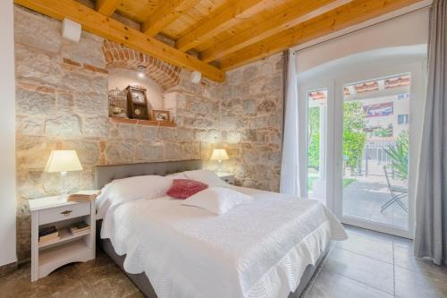JeS Old Town Luxury Rooms
