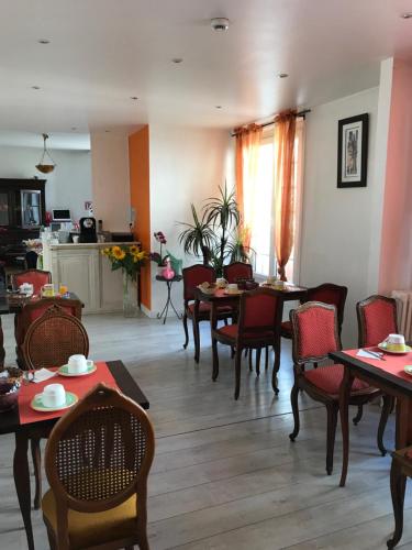 Kuchyň nebo kuchyňský kout v ubytování Hotel Kelig
