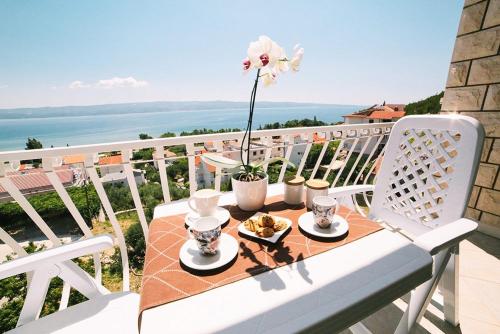 Studio Apartment in Duce with Sea View, Balcony, Air Conditioning, Wi-Fi (4167-3)