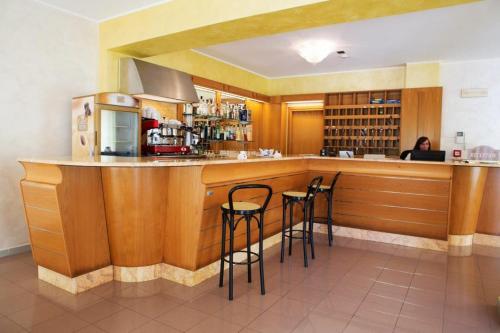 Lounge nebo bar v ubytování Hotel Parthenius Cirella di Diamante