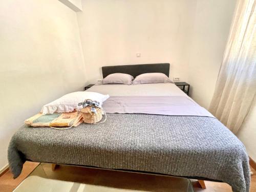 Letto o letti in una camera di Maison Laurel - Exquisitely Renovated Centuries Old Stone Estate With Private Pool, Near Split and Omiš