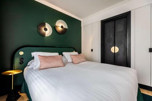 Postel nebo postele na pokoji v ubytování Best Western Plus Crystal, Hotel,Bar & Spa