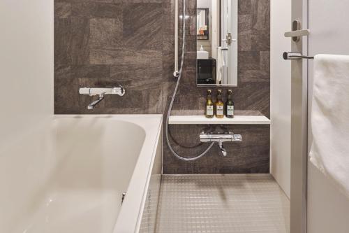 Koupelna v ubytování M's Hotel Gojo Naginatagiri