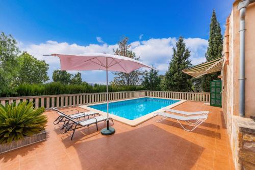 Piscina en o búsqueda de S Alzinar de Ses Barraques
