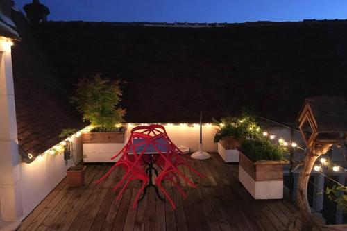 Gallery image of La Terrasse du Chevalier d'Eon - Loft à TONNERRE in Tonnerre