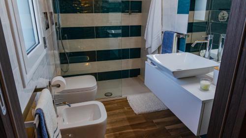 Un baño de B&B Montrabu