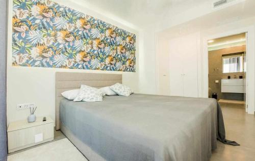 Postel nebo postele na pokoji v ubytování Light and Modern Sea View Apartment