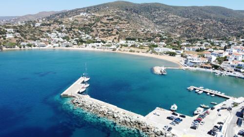 Φωτογραφία από το άλμπουμ του Batsi Bay Premium στο Μπατσί