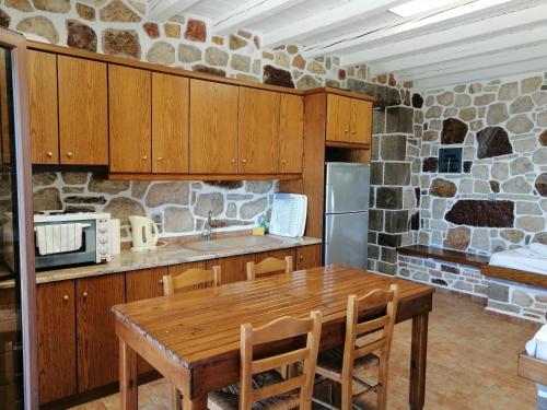 Kuchyň nebo kuchyňský kout v ubytování Athina EcoFarm