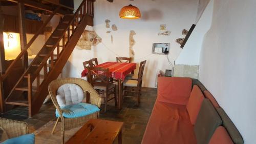 Gallery image of Athina Guesthouse in Monemvasia