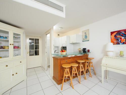 Apartment Cannes Bay-2 by Interhome
