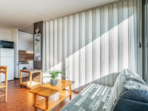 Apartment Les Argonautes-3 by Interhome
