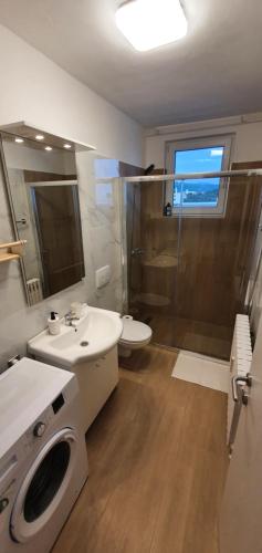 Et badeværelse på City Lights Penthouse