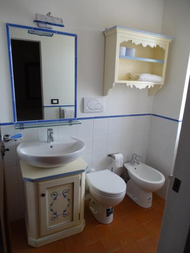 A bathroom at Teruzzi Country House