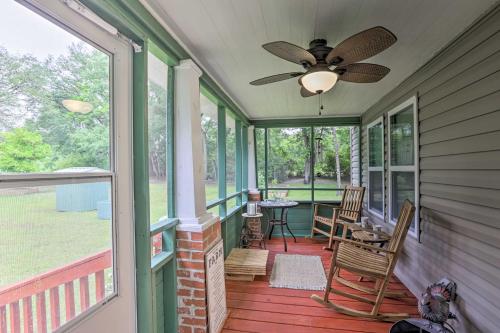 Renovated Home with Screened-In Patio on Hwy 90