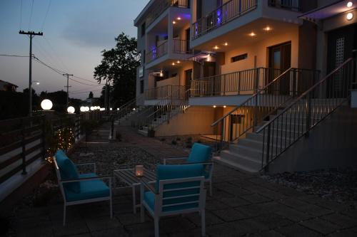 Theano Luxury Suites Nikiti