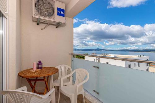 Apartments in Crikvenica 41205