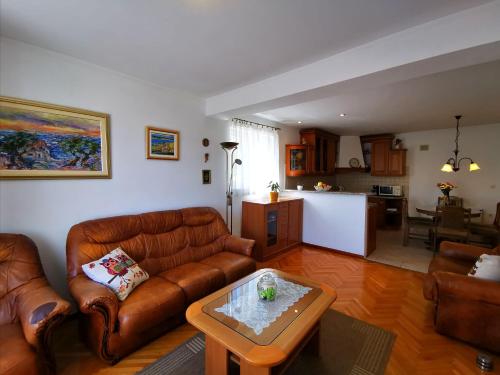 Apartment Lidija