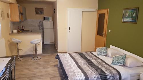 Dapur atau dapur kecil di Guest House Wolf