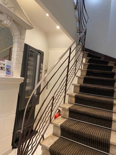 Gambar di galeri bagi Hotel Lutetia di Cannes